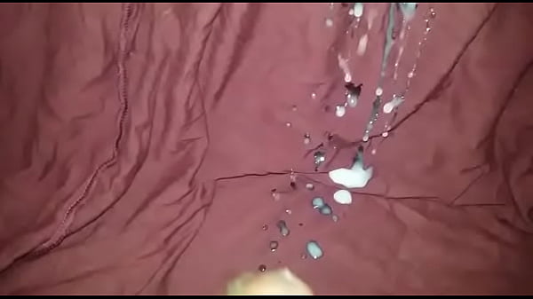 Play MP4 - Punheta com leitinho