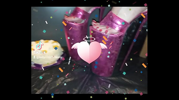 LadyL Ultraextreme14 inch35 cm high heels crush_cake video shortversion