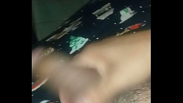 Me masturbo r&aacute_pido antes de irme a dormir