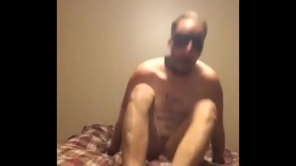 Vibrating buttplug up loser slaves ass for 5 minutes