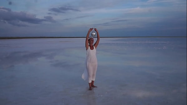 On sunset saltlake Elton