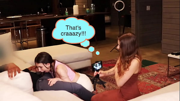 Nonton Talk My Bestie Out Of Porn thumbnail