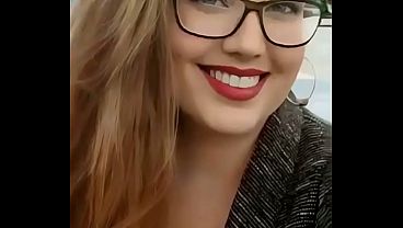 Nonton Big Tits Babe Swallows Multiple Cum Loads thumbnail