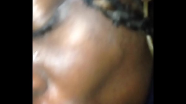 trim.992426C3-C9C2-41A3-ACE3-FAECC71694EA.MOV 