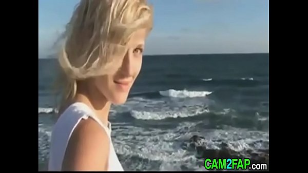 Awesome Blonde Naked_the Beach
