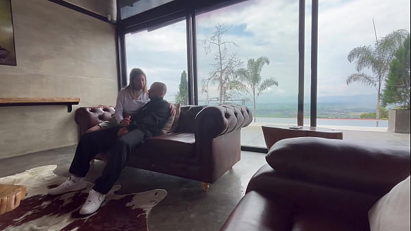 My_best friend fucks me on_the couch when his girlfriend left and left us alone