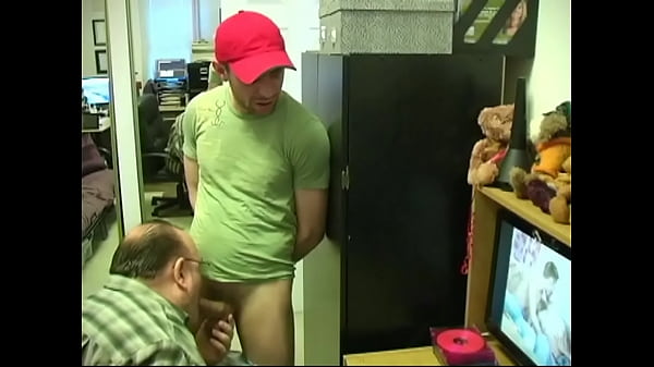 Bi Dude Fucks The Boss thumbnail