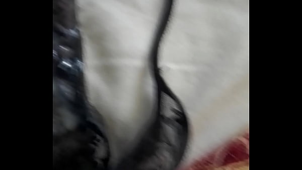 Esposa marrana nos&eacute; cambia la tanga en dias 