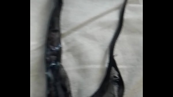 Esposa marrana nos&eacute; cambia la tanga en dias 