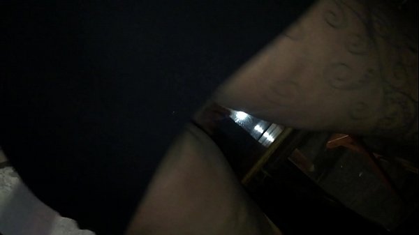 Melissa Devassa sensualizando em balada na_Vila Madalena gravado por Rafaella Denardin