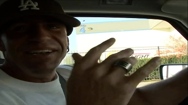 Nonton While Giving The Ice Cream Man And Upskirt Of Her Panties As She Sits In The Back Of His... thumbnail