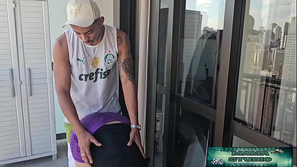 Mama Studio em Milf Gostosa Malhando Na Pica do Moreno BBC - Gr&aacute;tis 