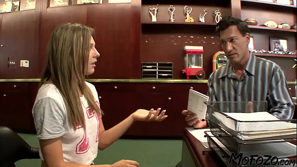 Play MP4 - MOFOZO&period;com - Stunning Amateur Gets A Facial