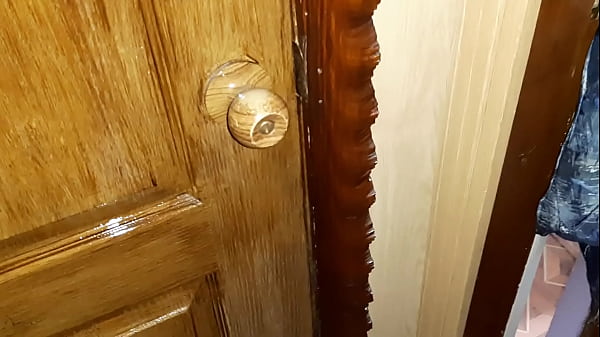 Nonton Risky Toilet Jerk Off thumbnail