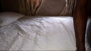 Nonton Bobby Johnson Fucking Bed In A Cool Spot thumbnail
