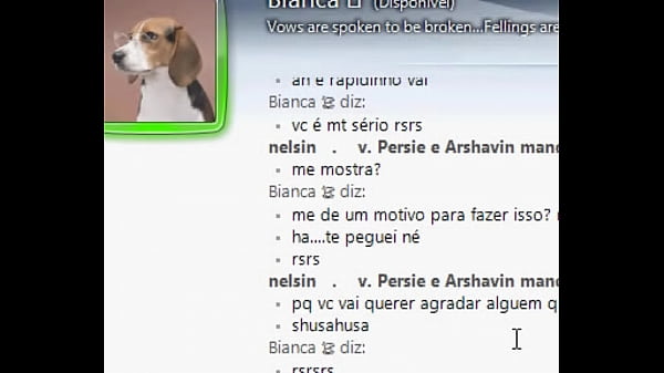 Play MP4 - Putona mostrando os peitos na cam&excl;