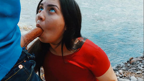 Arriesgado_blowjob_apasionado en lanaturaleza al aire libre
