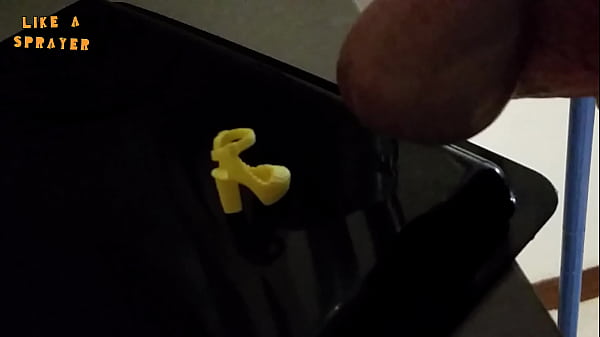 Segae sborrata sulla scarpetta di Cenerentola