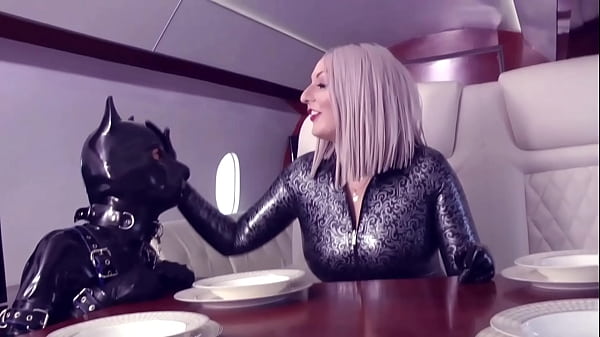 Nonton Latex Rubber Petting, Mask And Gasmask Play.. Hot Fetish Couple. thumbnail