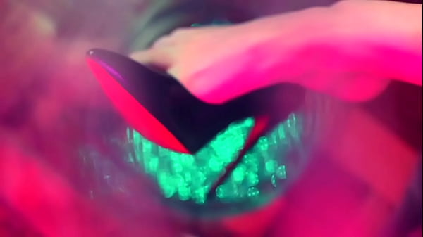 Nonton Barefoot Stuck In Glue & Masturbation thumbnail