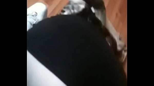 Play MP4 - let me feel the inside of your bum