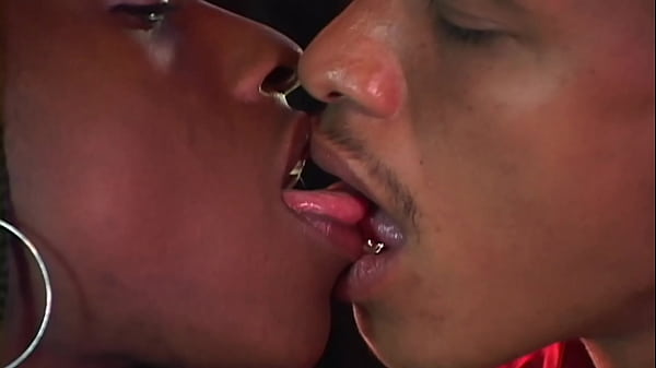 Nonton Honeymoon Anal - Newlyweds Celebrate Best thumbnail