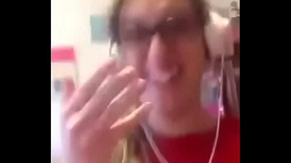 trim.1E4CC0B9-3B5B-4C3C-8C5D-3DC2E8CD0D69.MOV