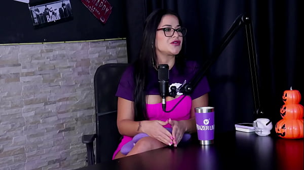 Nonton Tinha Medo Do Que Iam Pensar, Sempre Gostou De Gravar, O Namorado Tomou Fama De Corno - Raphaela Savanah (sheer/red) Halloween thumbnail