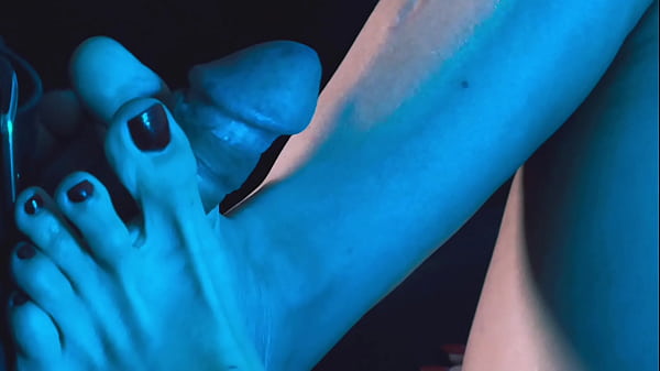 She Is_A Professional_At Giving Footjobs