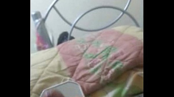 Chico con gran verga se hace tremenda paja!! 