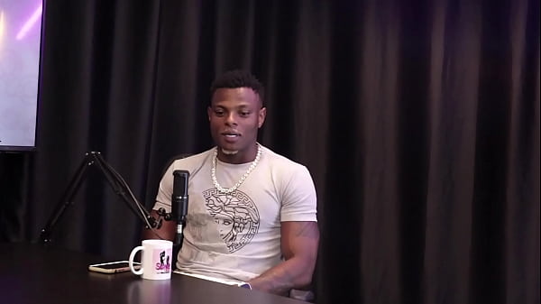 Foi padrinho de casamento_da InêsVenturae hoje_faz maisa vontade de seu público Will_Mastro SHEER RED