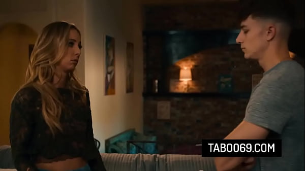 Desperate babe fucks with a stranger 