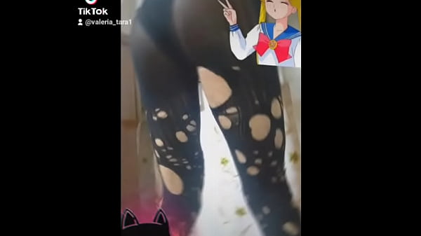 LINDA WAIFU MUESTRA EL CULO  SEXTRAPWAIFU