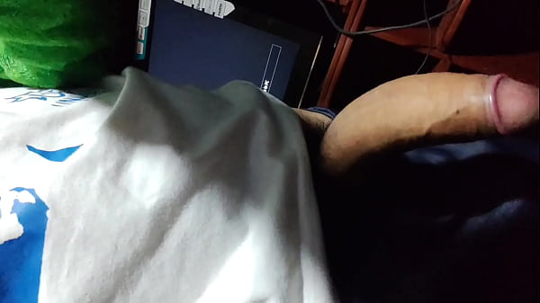 Play MP4 - BIG COCK OF YOUNG MAN ENDS UP CUMMING IN SPURTS