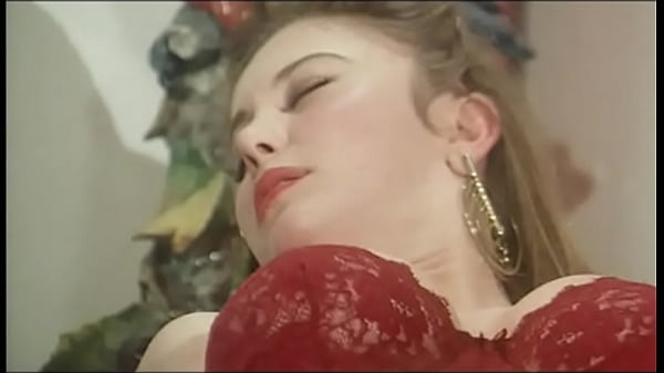 Wet kitty is full of cum 