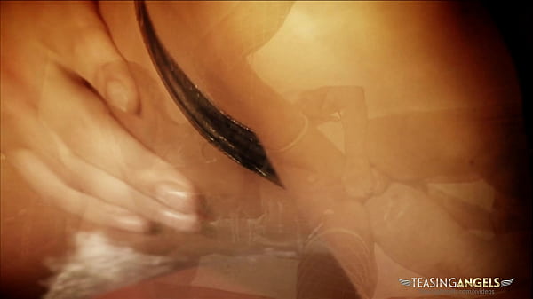 Amazing blondechick loves fucking with_two handsome boxers