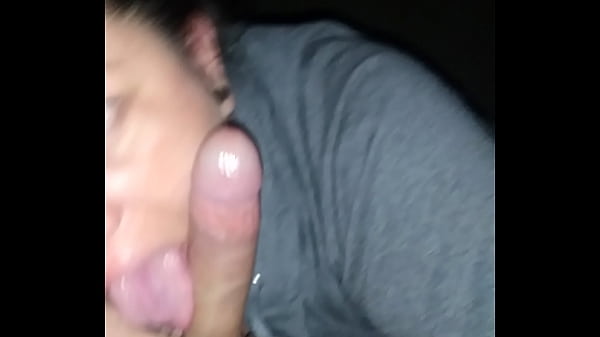 Play MP4 - white milf bobbing on Pencil dick