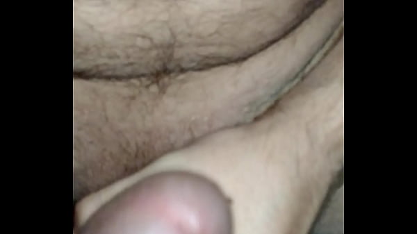 Play MP4 - pau babando e gozando muito na punheta