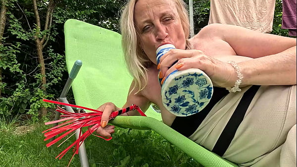 Play MP4 - Mega dildo in my prolapse pussy