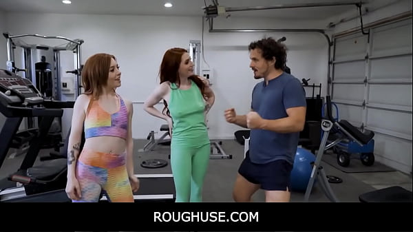 Nonton Weights Training That Ends With A Freeuse Deep Dick Massage - Madi Collins, Aria Carson thumbnail