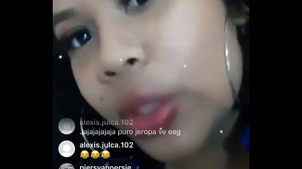 Play MP4 - Descuidos de Elvira Palomino