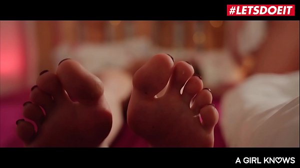 LETSDOEIT - Sicilia Makes Love With Her College Crush Mary Kalisy And She's Totally Into Her 