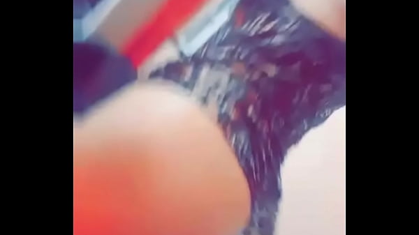 Rainha do leitinho rafaela belucci sensualizando sexy 