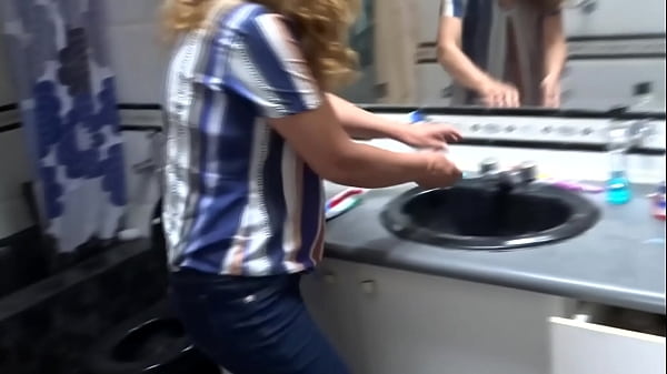 Compilation peeing beforefucking