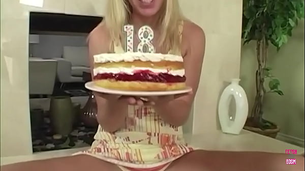 Play MP4 - Flaming hot blonde girl with a birthday present gives her man a great blowjob