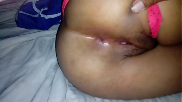 Un buen culito entangada para cogerla 