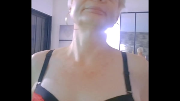 Nonton Coucou Mon Ch&eacute;ri Tu As Pass&eacute; Un Bon Week-end ? Moi Chaud thumbnail