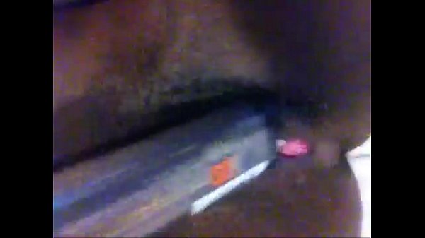 Play MP4 - Masturbating with spray as dildo