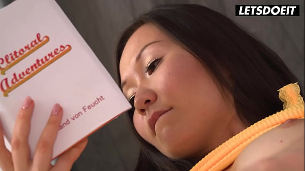 Luna TrueLove Steamy Fuck with Fat Cock Stud In Hostel Room - LETSDOEIT 