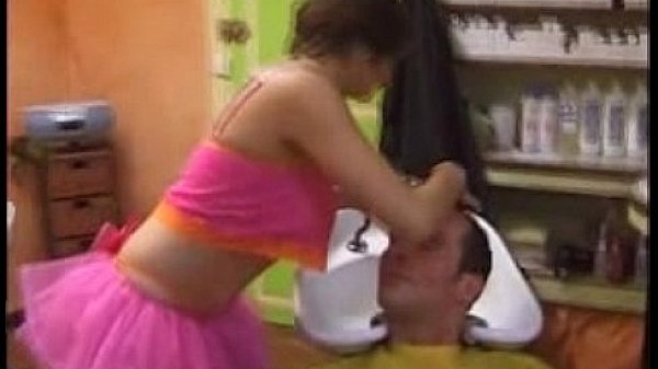 metendo a rola na empregada gostosa 